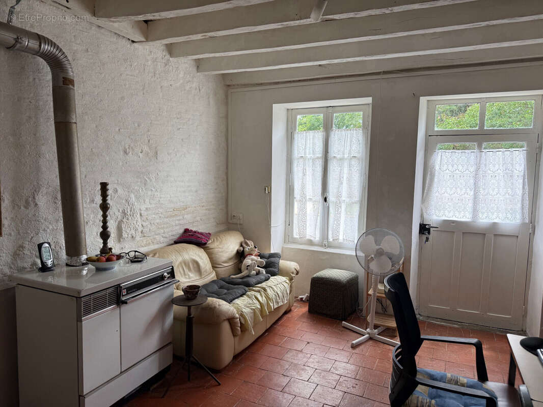 Maison 80 m² à Vicq-Exemplet  - photo 3