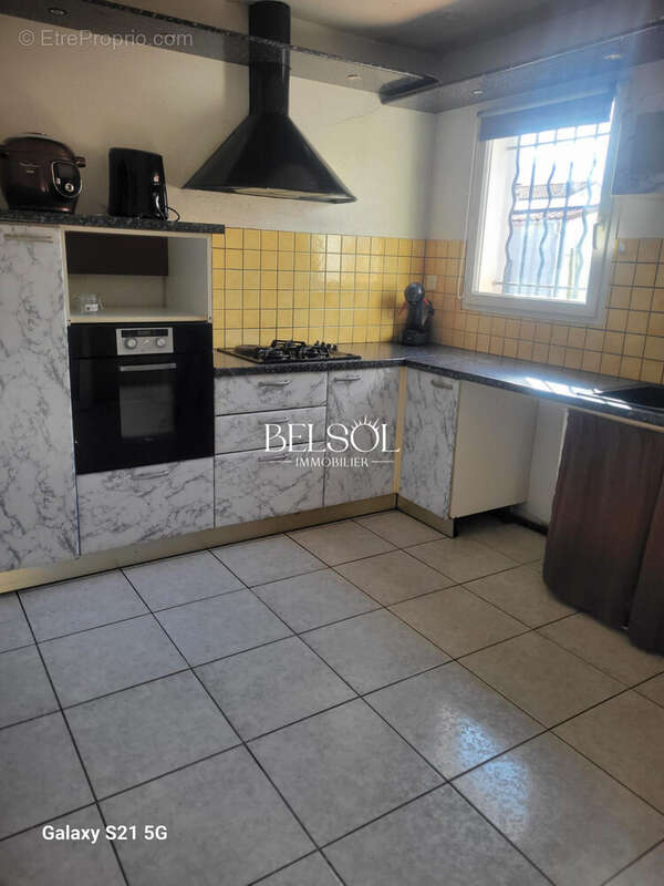 Cuisine équipée - Maison à LATOUR-BAS-ELNE