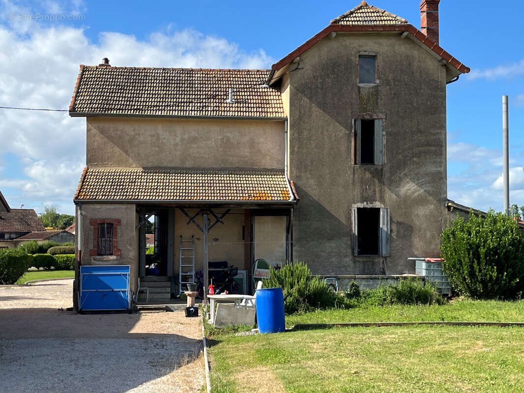 Maison à CUISERY