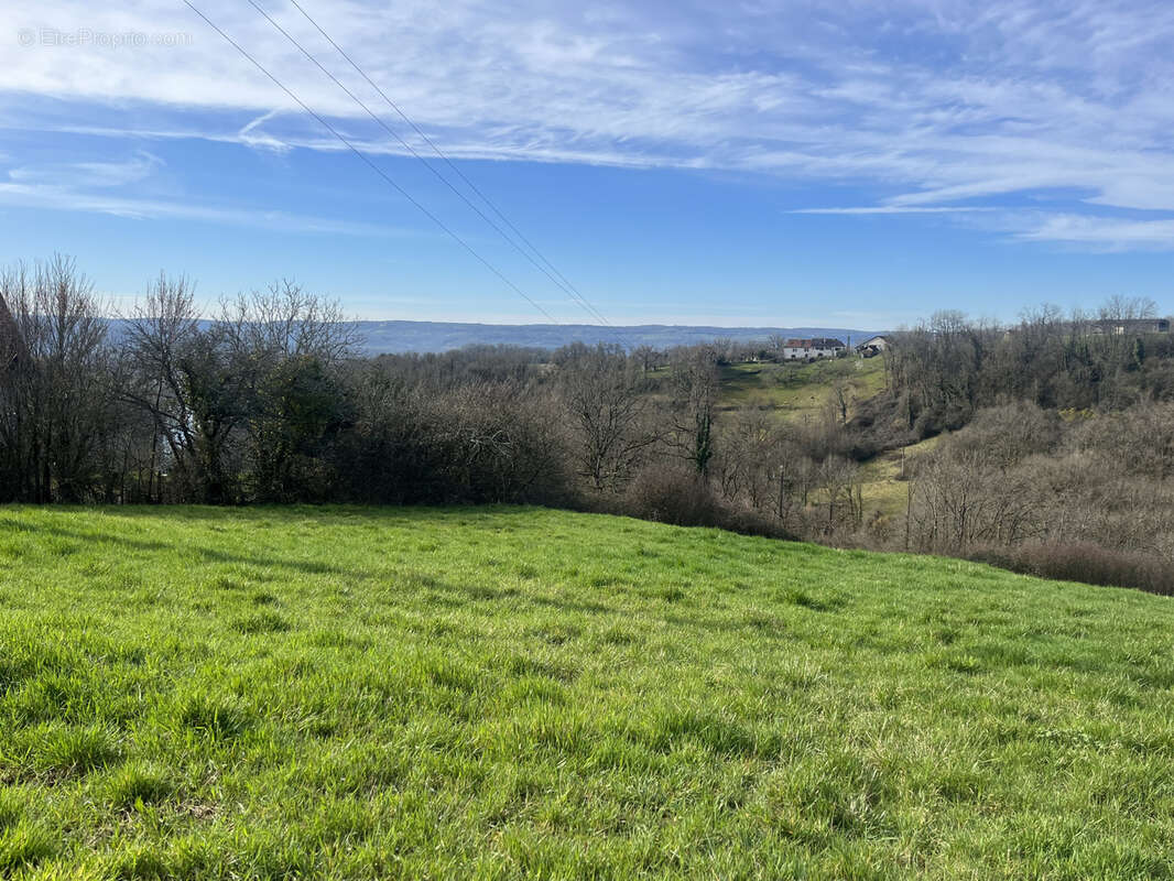 Terrain à ASTAILLAC