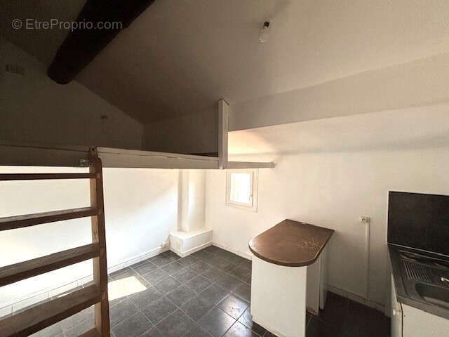 Appartement à MARSEILLE-6E