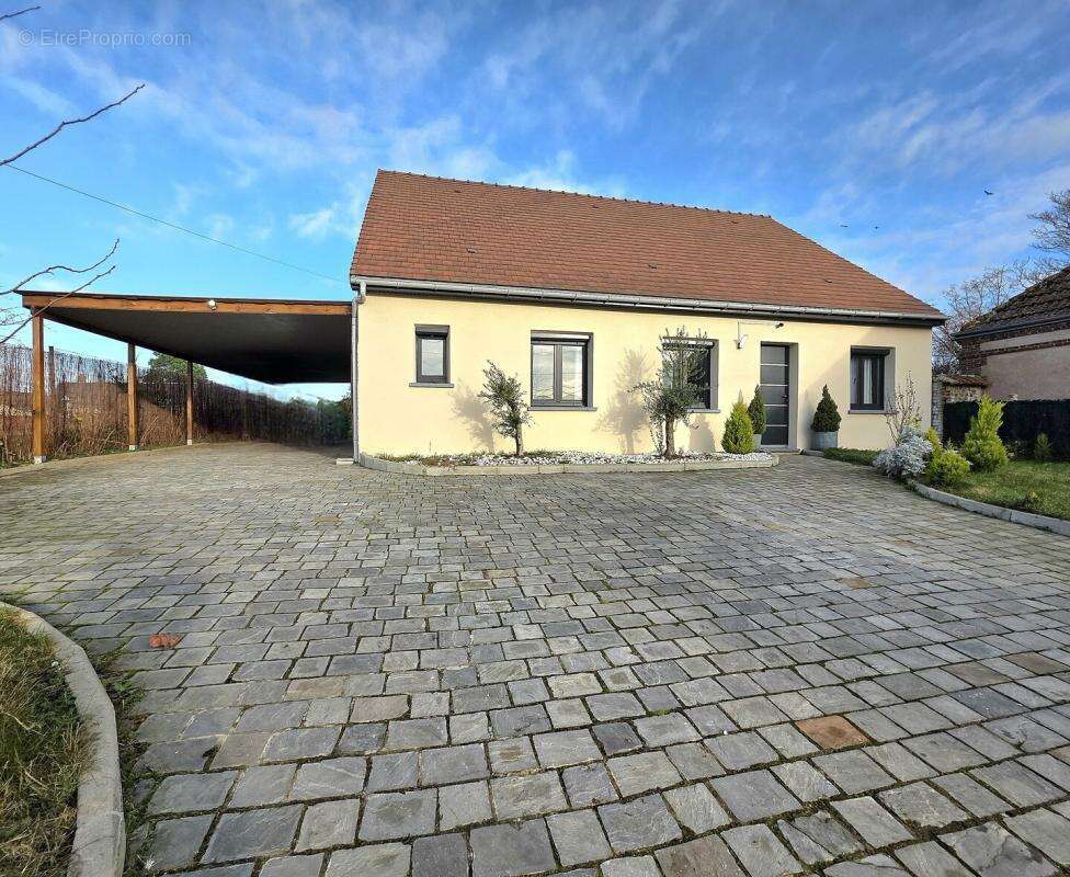 Maison à CHARTRES