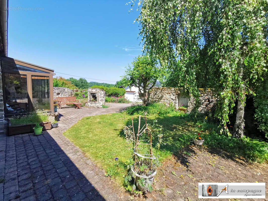 Maison à GOUTTIERES