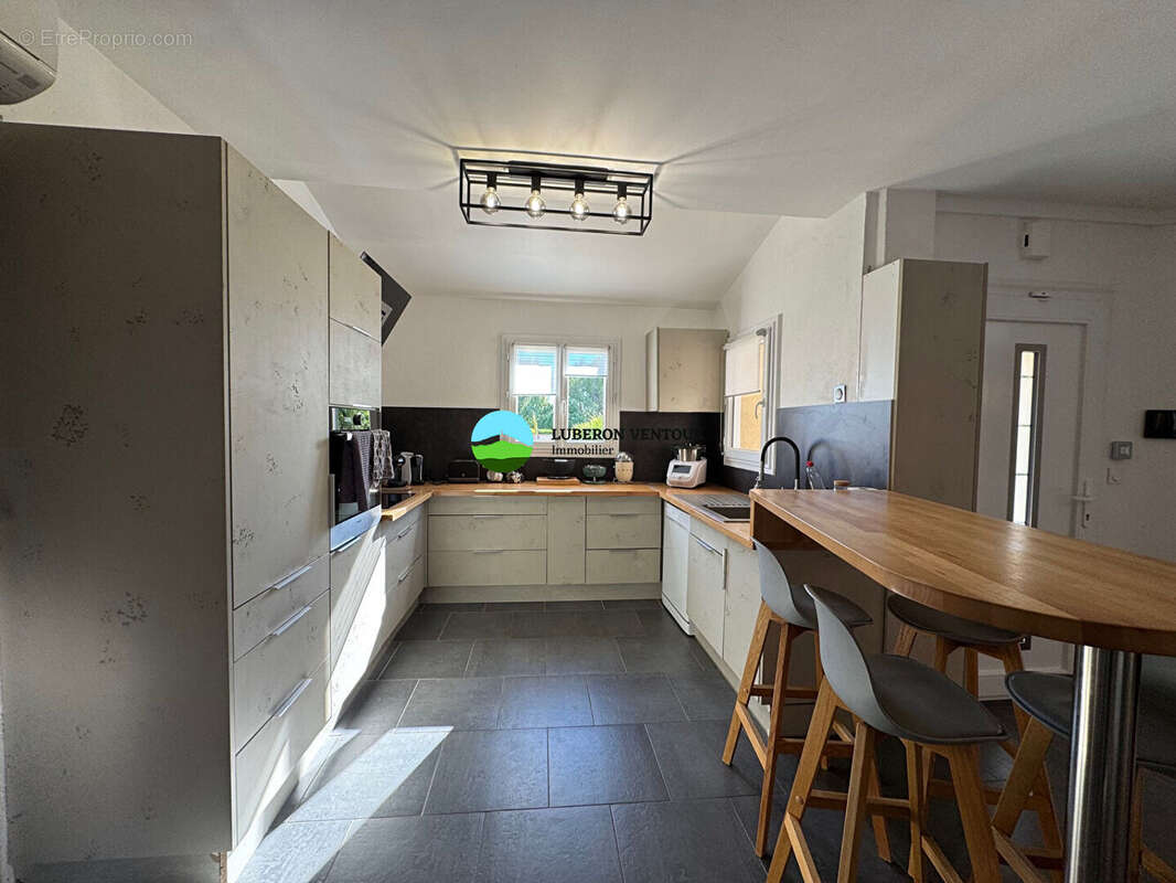 Maison à PERNES-LES-FONTAINES