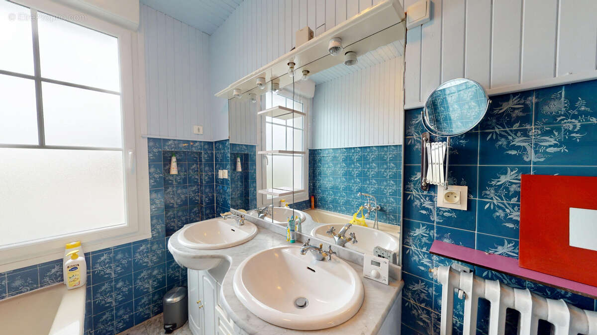 Maison à PLOUNEVEZ-LOCHRIST