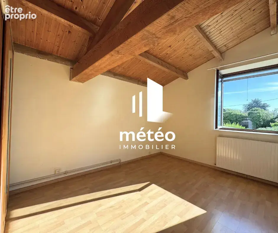 Maison en pierre  de 172m² - Péault - photo 12