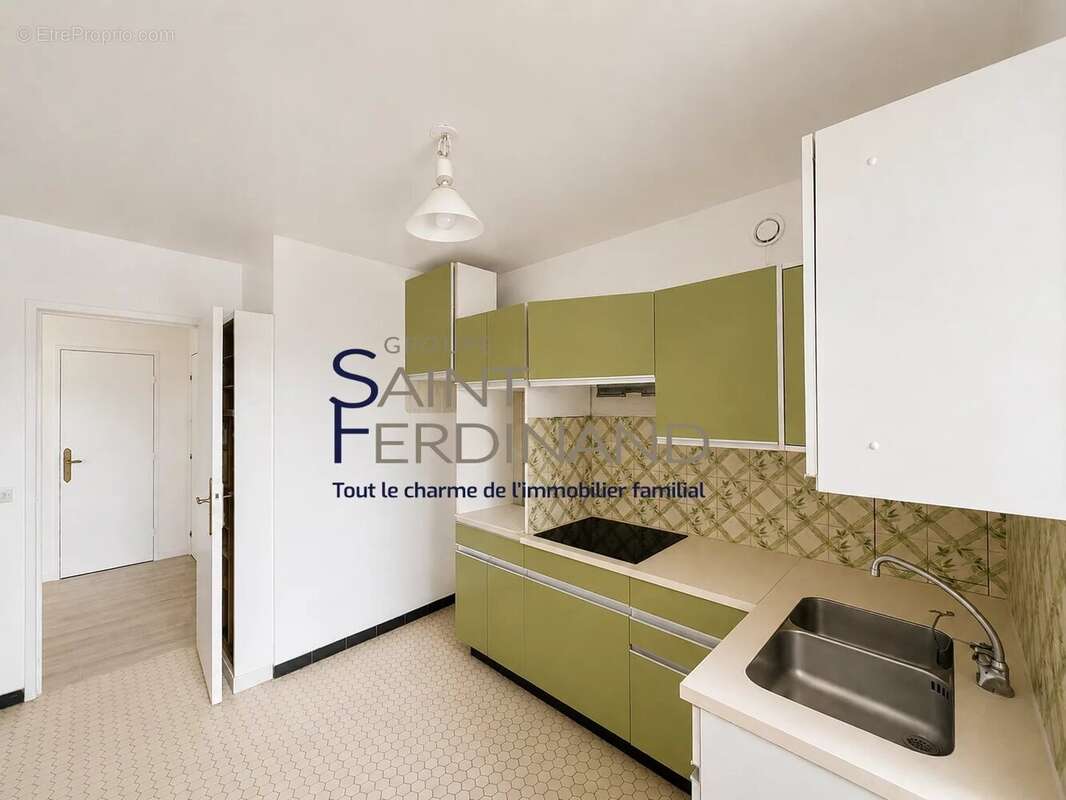 Appartement à PARIS-15E
