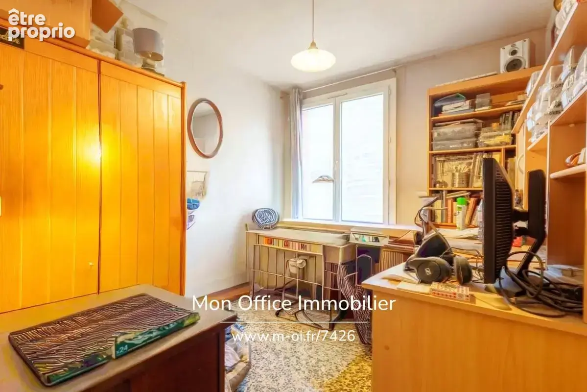 Référence : 7426-NZW - Appartement 5 pièces à rénover - vue panoramique, box fermé, cave - photo 10