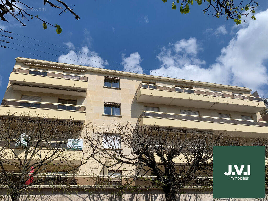 Appartement à ENGHIEN-LES-BAINS