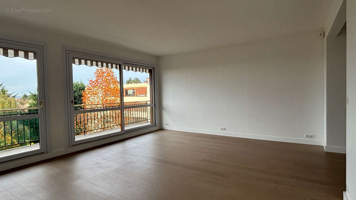 Résidence la Gaillarderie - Appartement 5 pièces dernier étage - photo 4