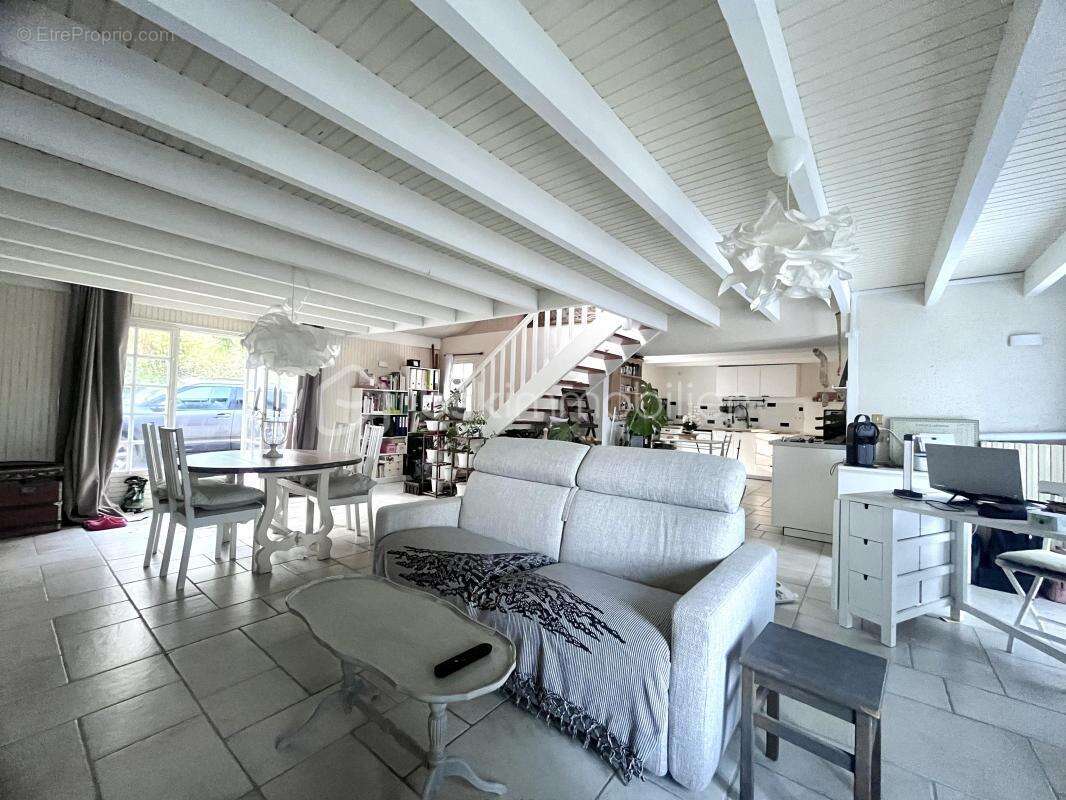 Maison à MOUSTOIR-AC