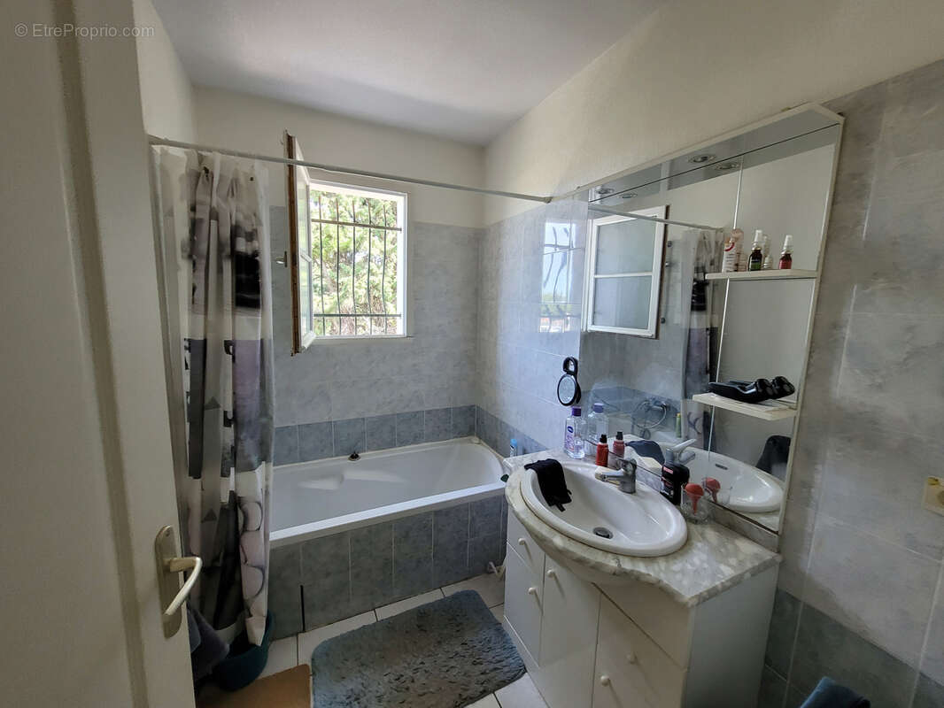 Appartement à FLEURY