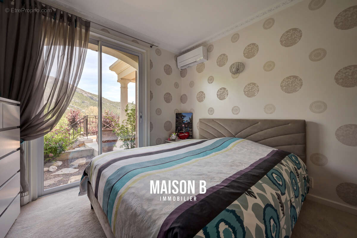Maison à ROQUEVAIRE