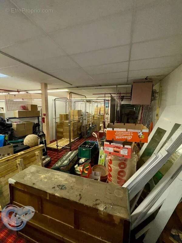 Commerce à CHATELAUDREN