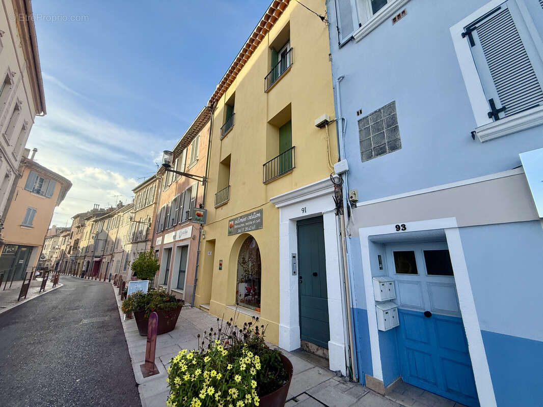 Appartement à LA VALETTE-DU-VAR