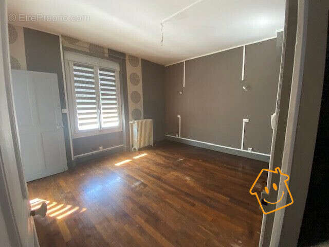 chambre 1er - Maison à BOURGES