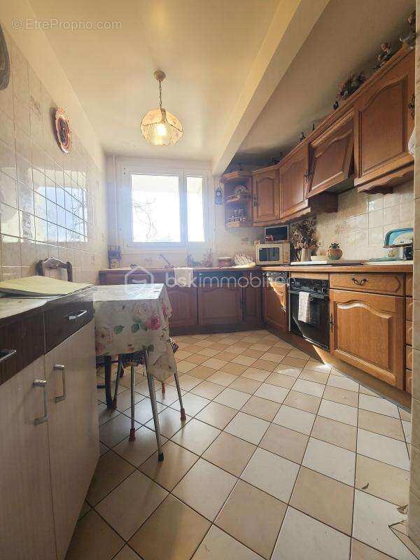 Appartement à CHILLY-MAZARIN