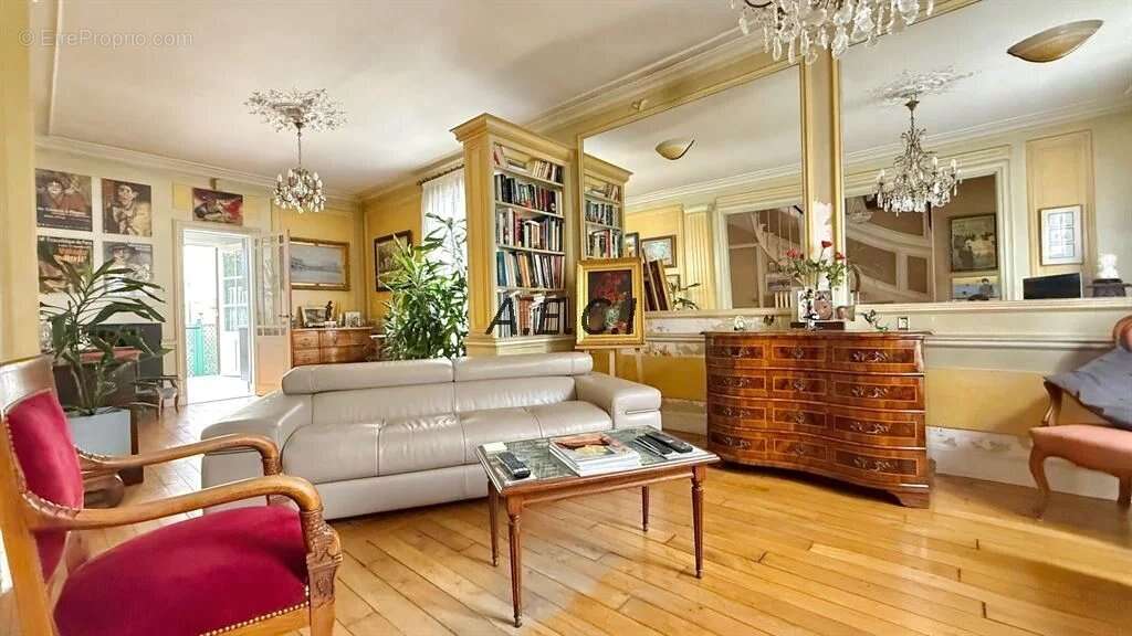 Maison à ASNIERES-SUR-SEINE