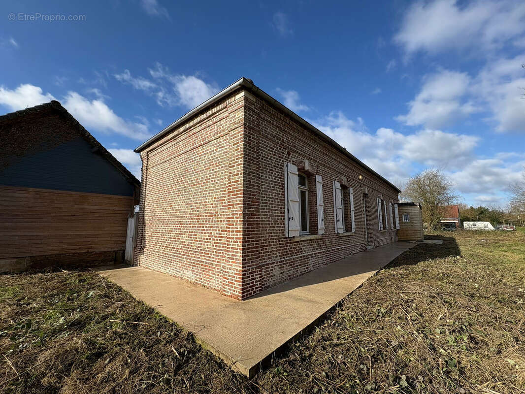 Maison à ESTREES-LES-CRECY