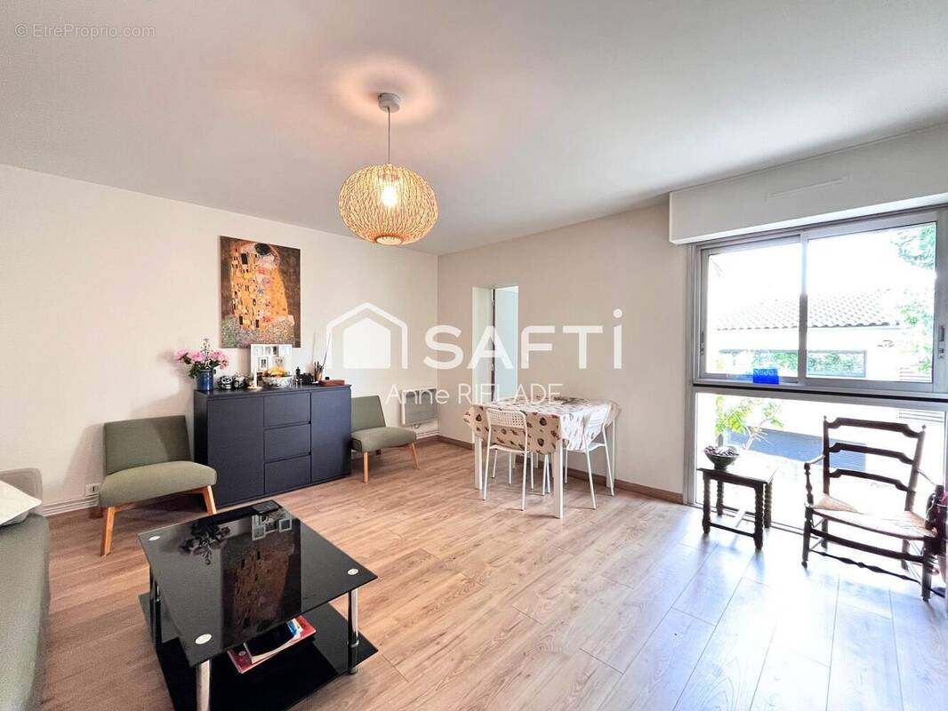 Photo 1 - Appartement à BORDEAUX