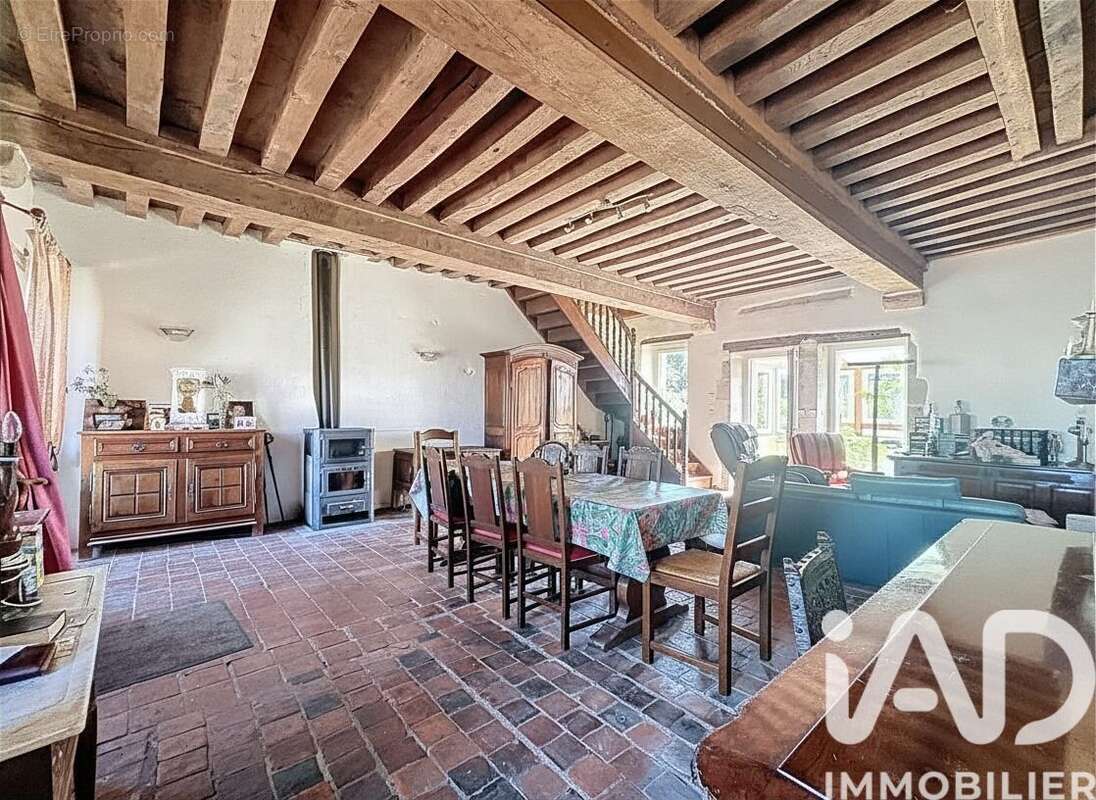 Maison 117 m² à Saint-Reverien  - photo 4