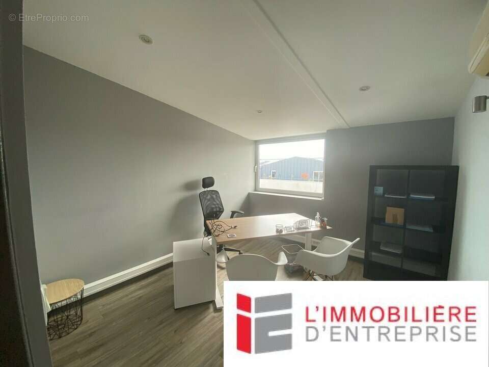 Bureaux a vendre - photo 3