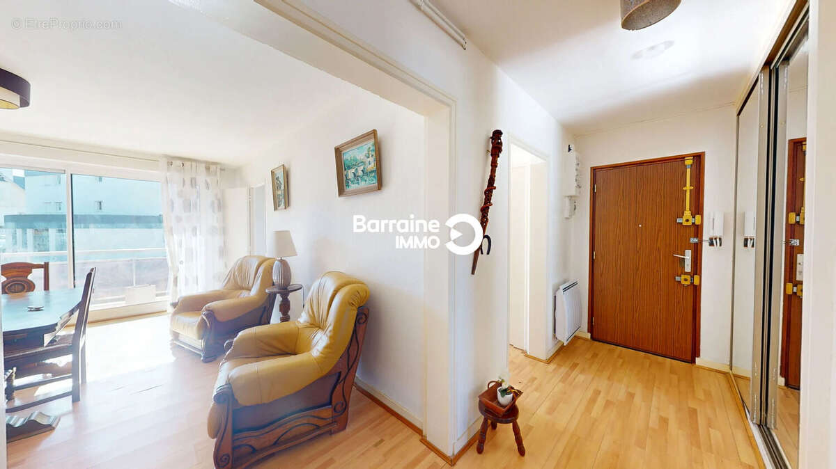 A VENDRE LARMOR PLAGE- Appartement T3 pièces avec balcon, garage - photo 8