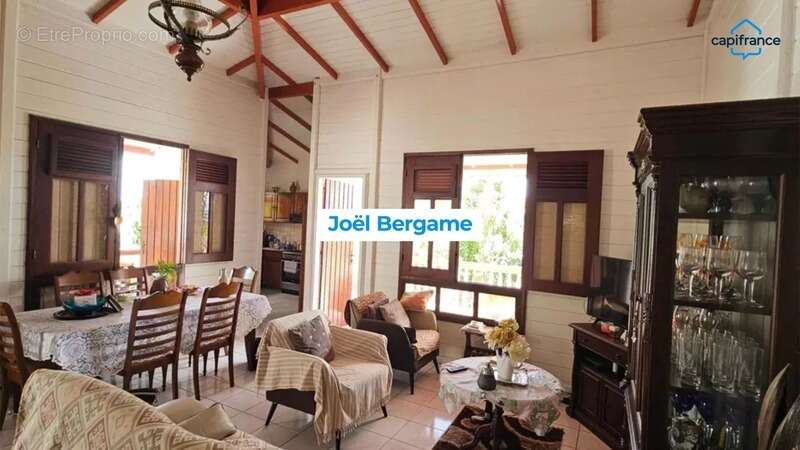 Maison à RIVIERE-SALEE