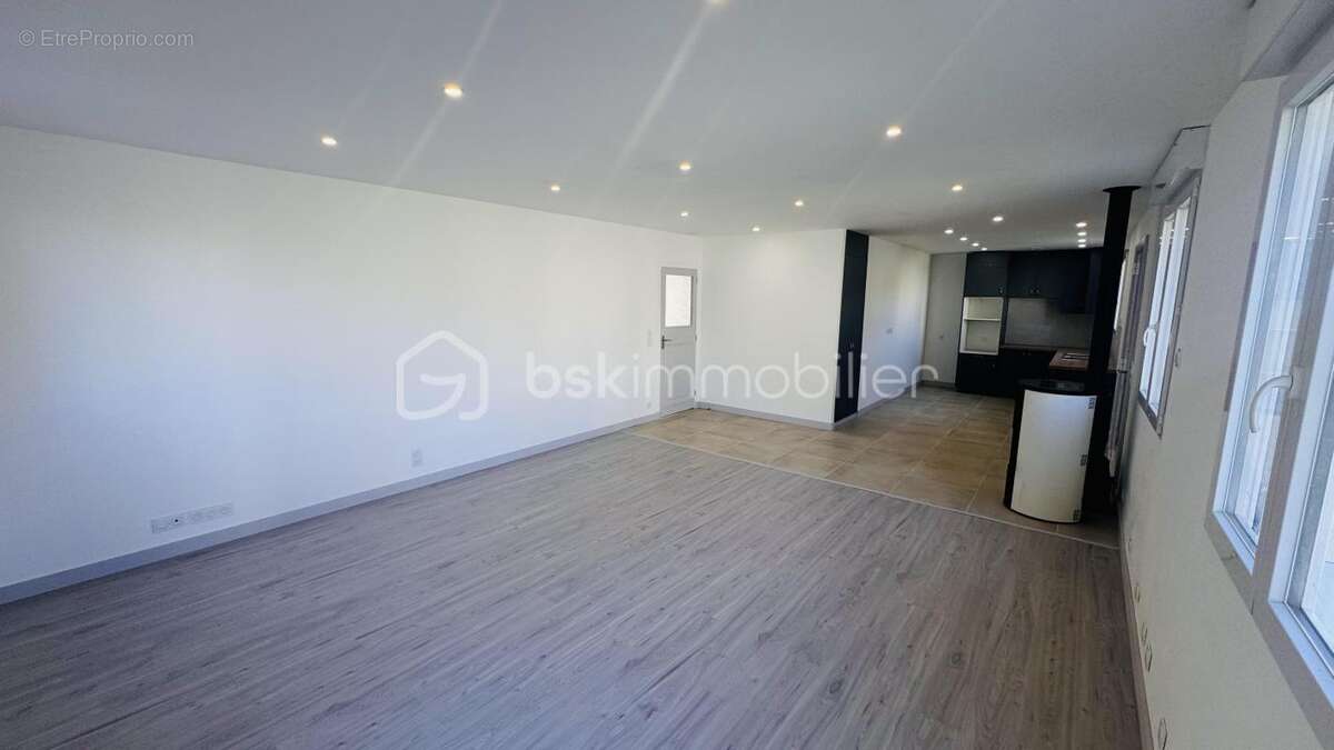 Maison à LA VICOMTE-SUR-RANCE