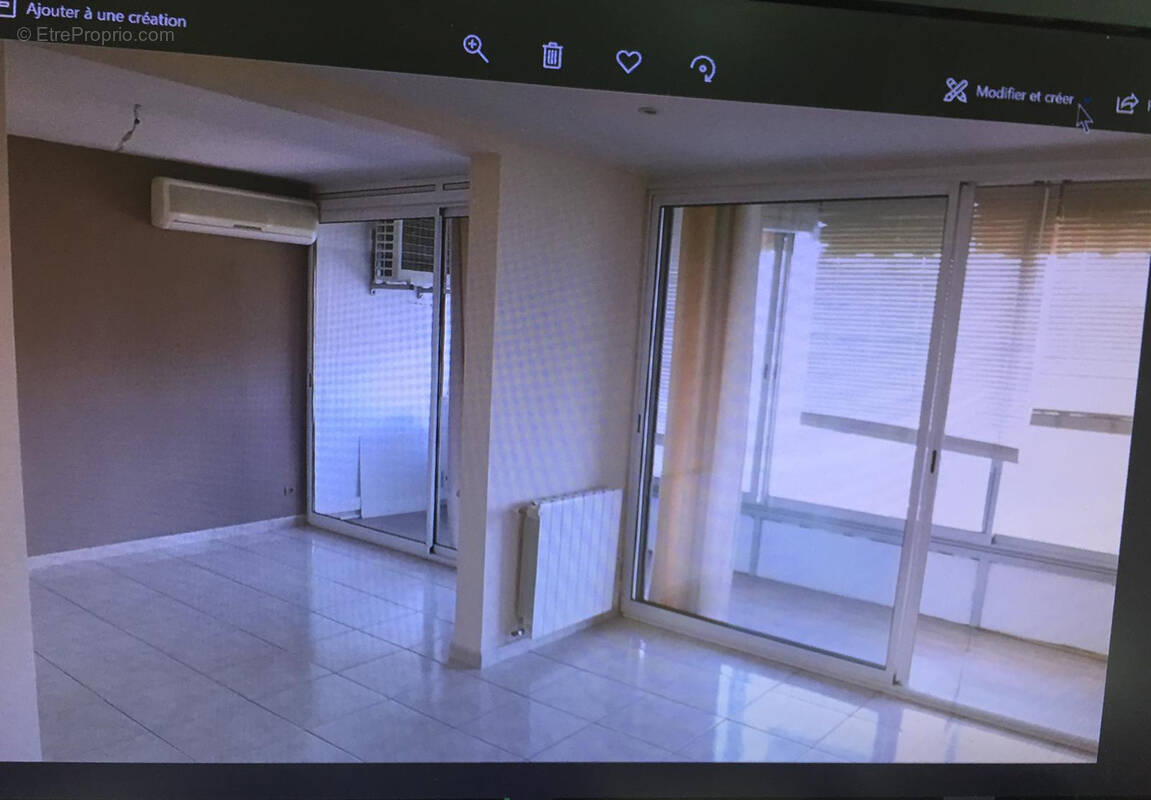 Appartement à MARSEILLE-9E