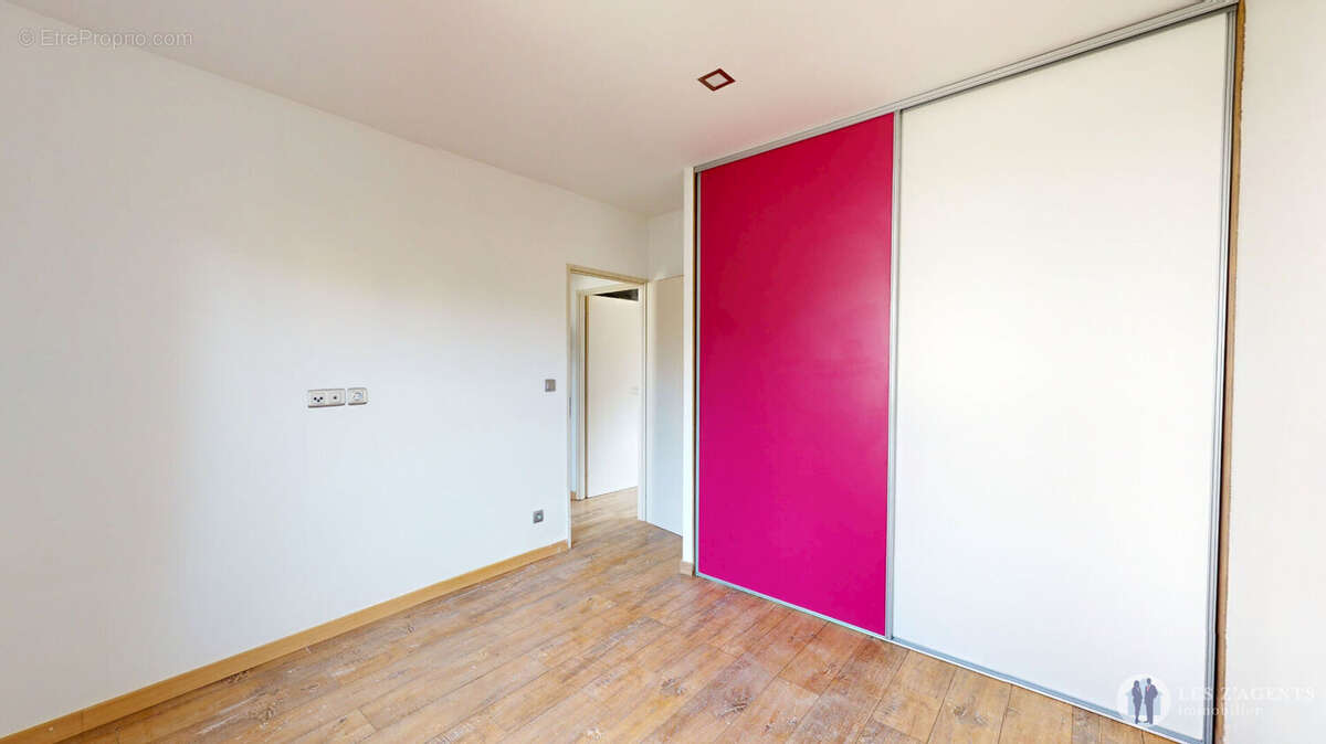 Maison à SAINT-MARTIN-D&#039;HERES