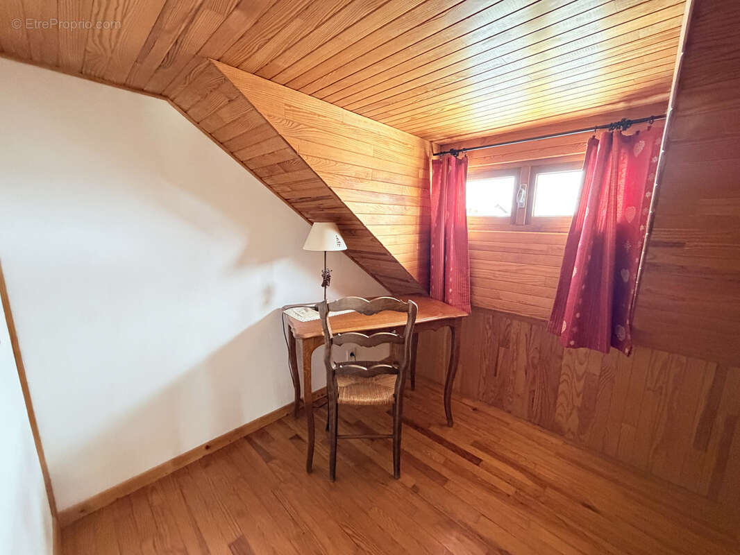 Appartement à ALBIEZ-MONTROND