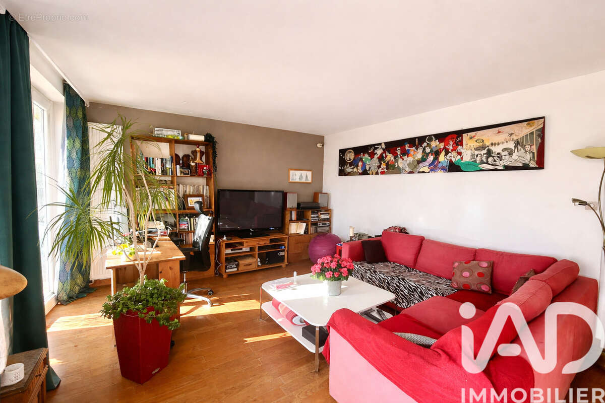 Photo 2 - Appartement à COLLONGES-AU-MONT-D'OR