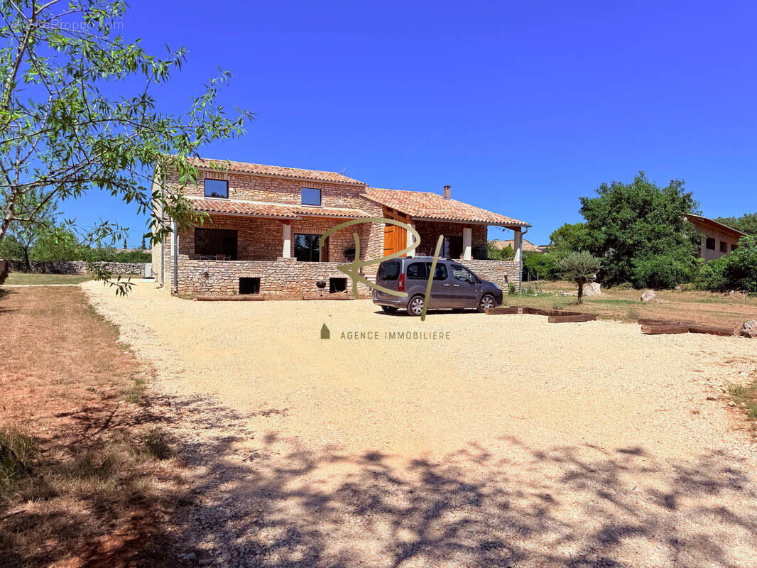 Maison à ISSIRAC