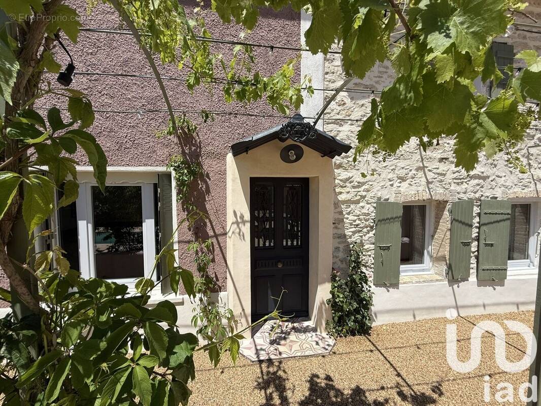 Photo 1 - Maison à ENTRECHAUX