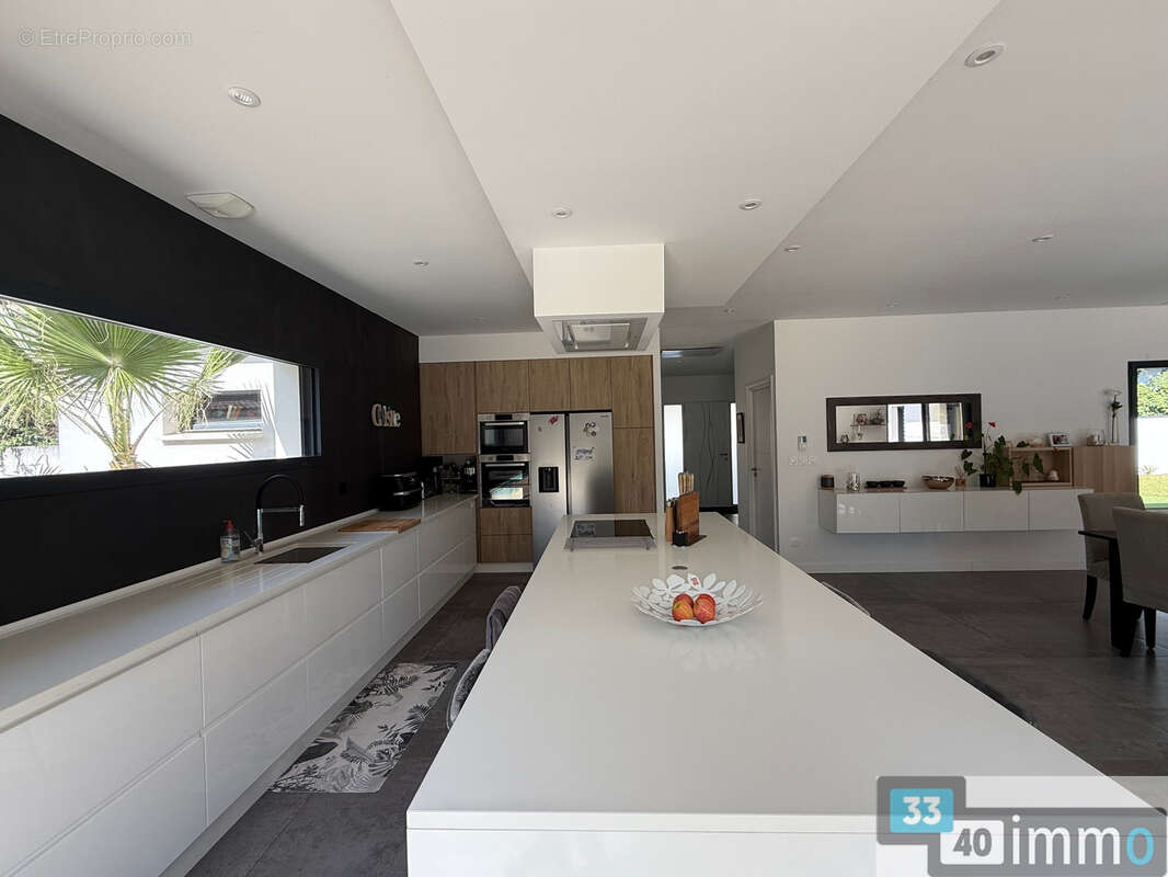 Ensemble villa 210 m2 + maison 75 m2 a salles - photo 5