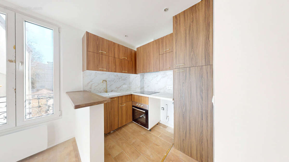 Appartement à AUBERVILLIERS
