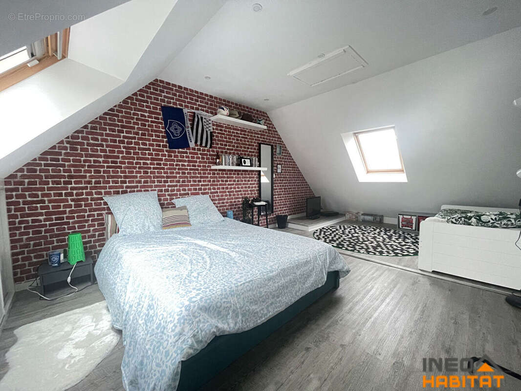 Maison La Meziere 7 pièce(s) 150 m2 - photo 12