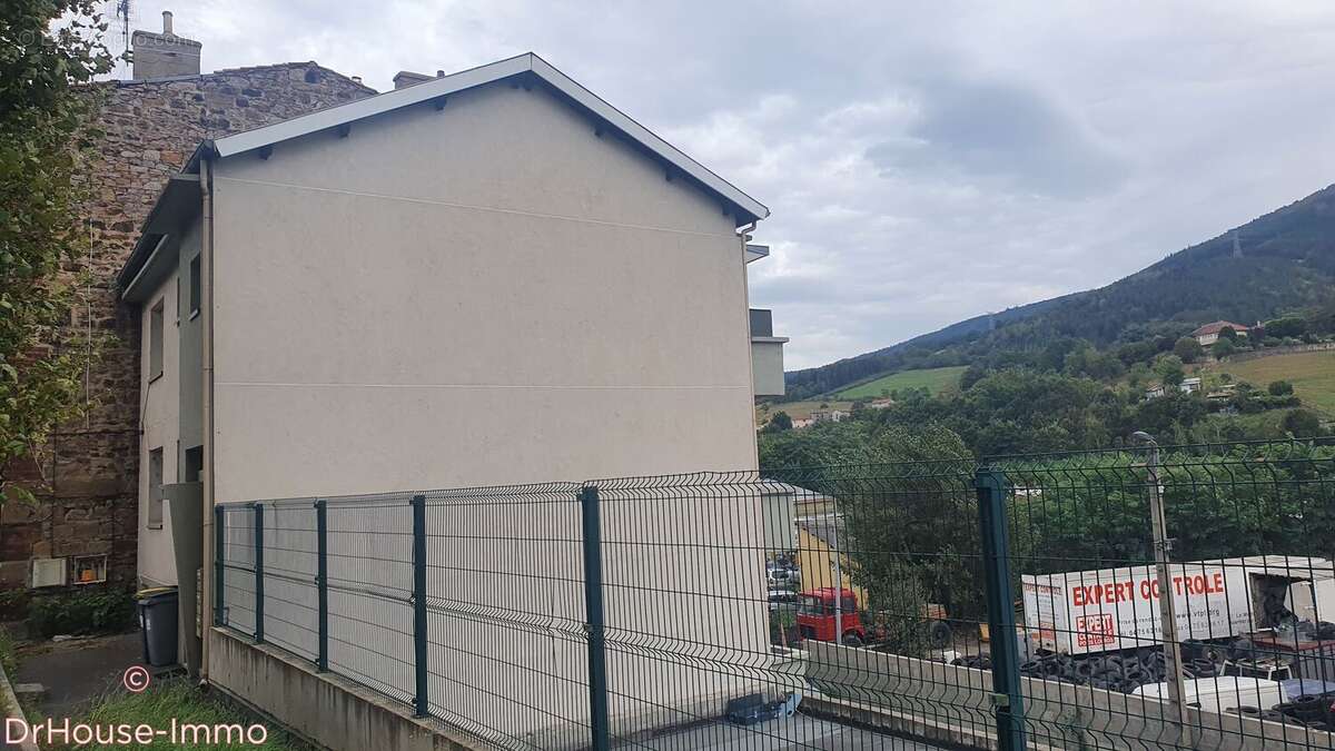 Appartement à SAINT-ETIENNE