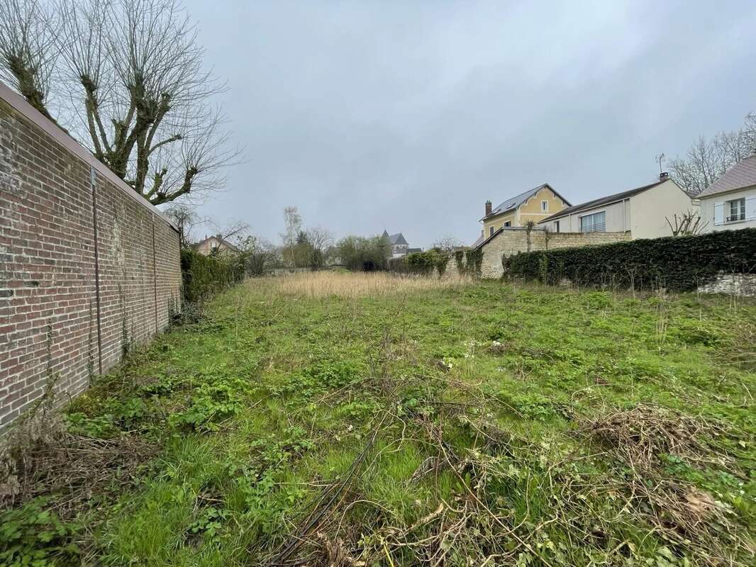 Terrain à MAFFLIERS