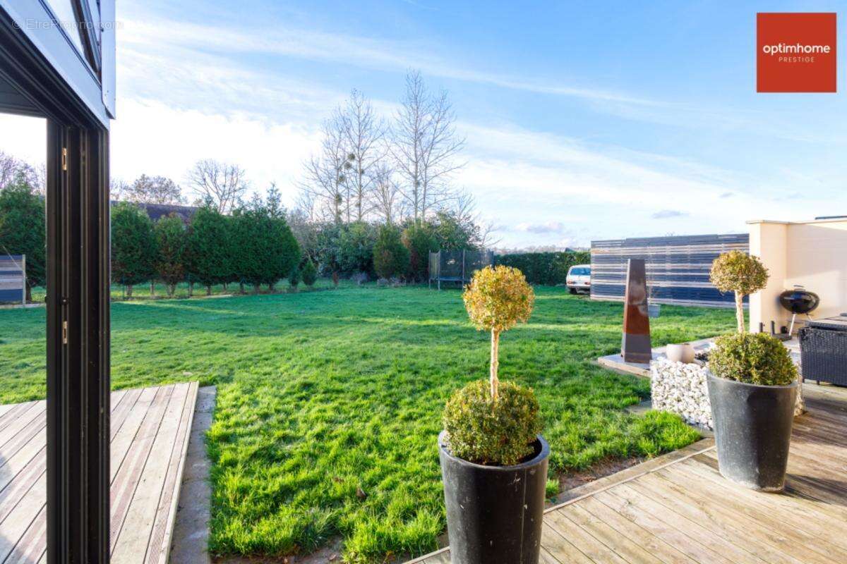 Magnifique maison contemporaine de 300 m² avec piscine intérieure et 5 chambres - photo 26