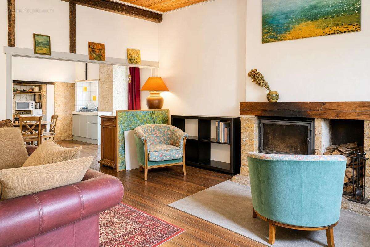 Maison 6 pièces et dépendances à Lacour - photo 2