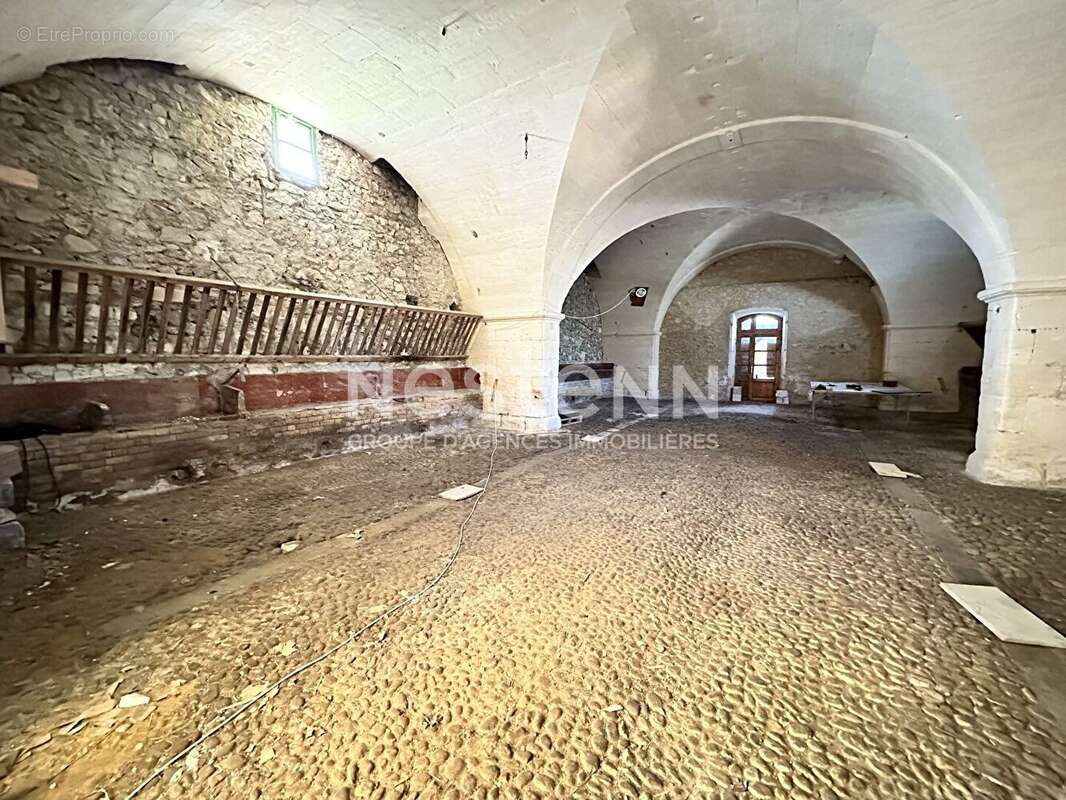 Maison à SAINT-MARTIN-DE-CRAU