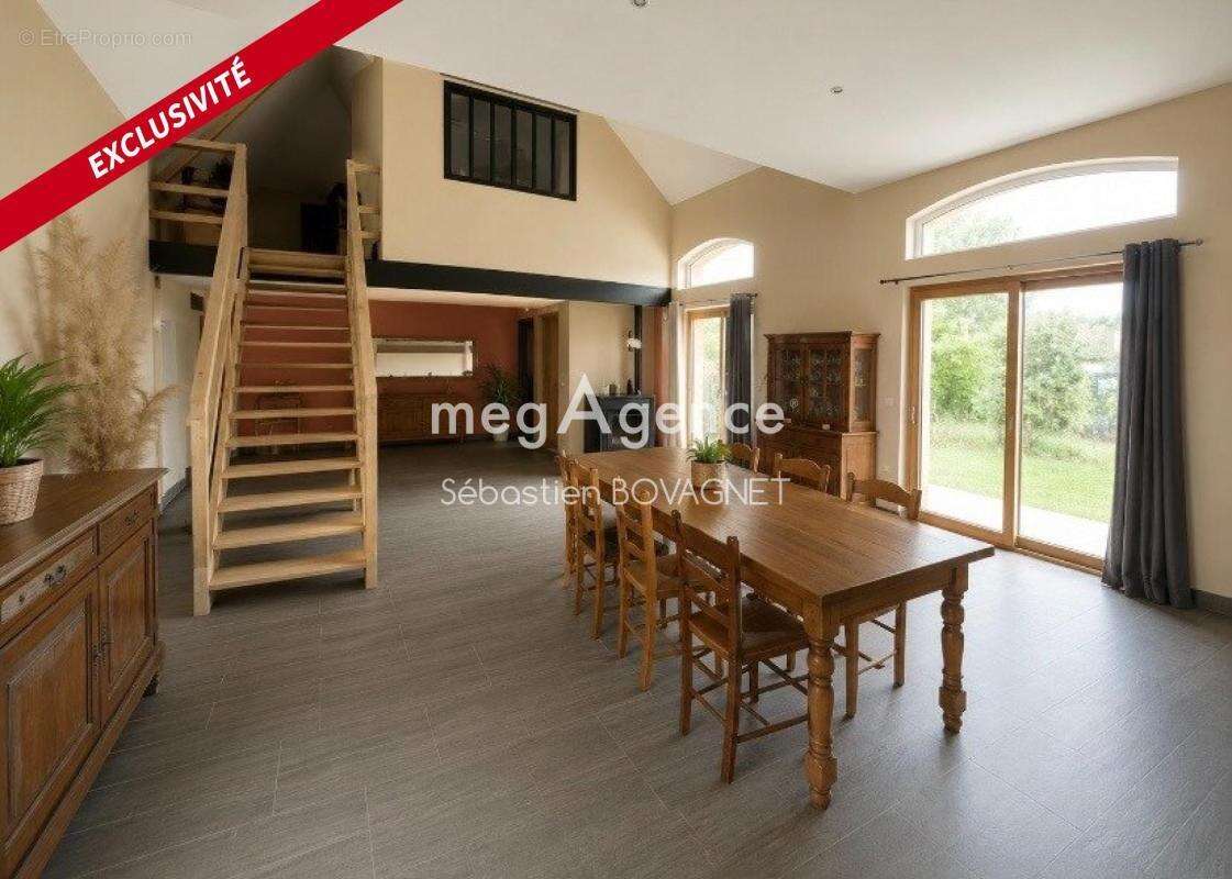 Grande Longère avec dépendance et salle de réception - photo 4