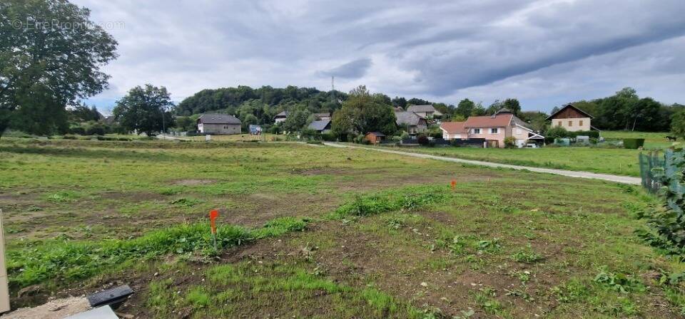 Terrain à MARCELLAZ-ALBANAIS