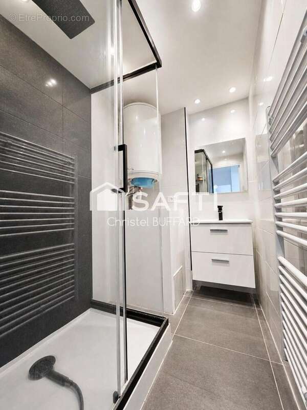 Photo 4 - Appartement à MARSEILLE-4E