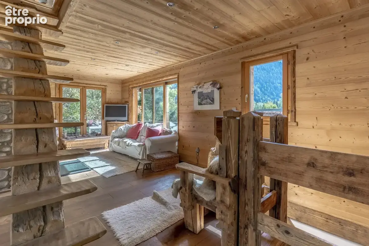 Magnifique petit chalet de charme dans le plus beau village de la vallée - photo 5