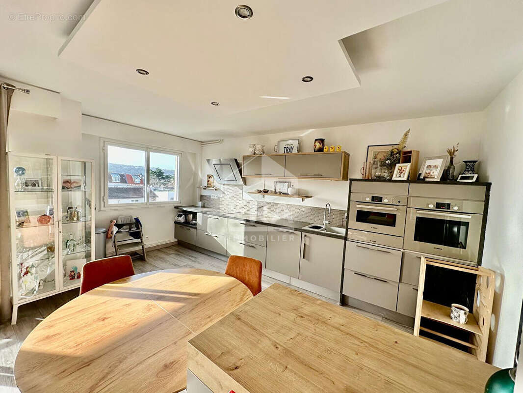 Appartement à LE VESINET