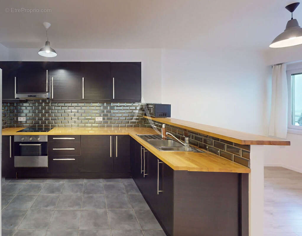 Appartement à PARIS-10E