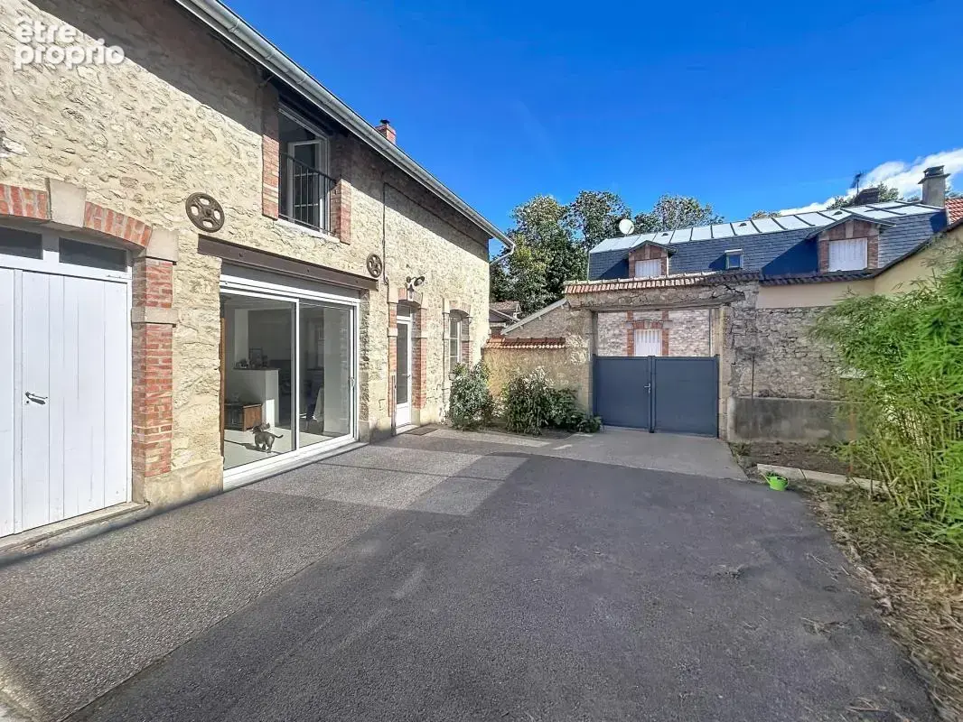Maison 6 pièces familiale avec cour et jardin - Reims Rosnay - photo 2